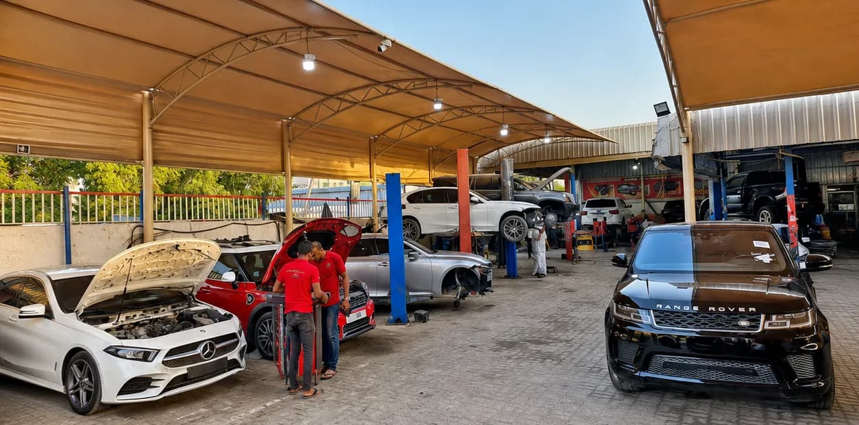 ساحة استقبال السيارات في المركز